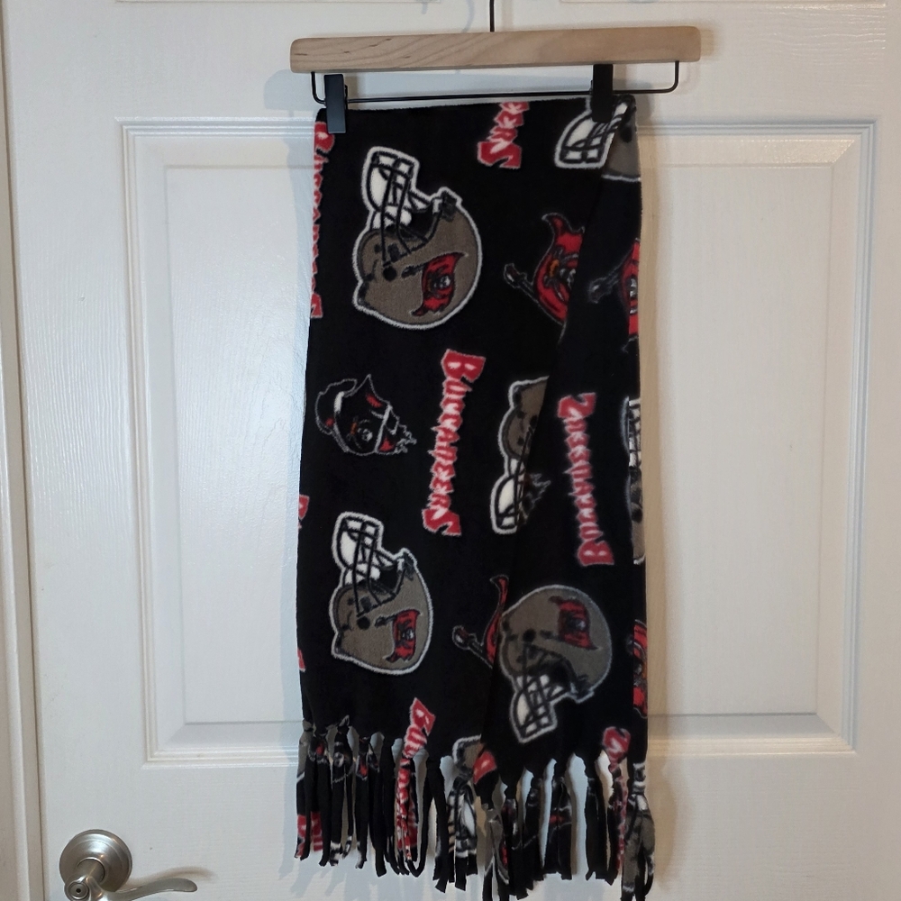 Tampa Bay Buccaneers Fleece Fringe Scarf NFL Football Fan Gear. Unisex